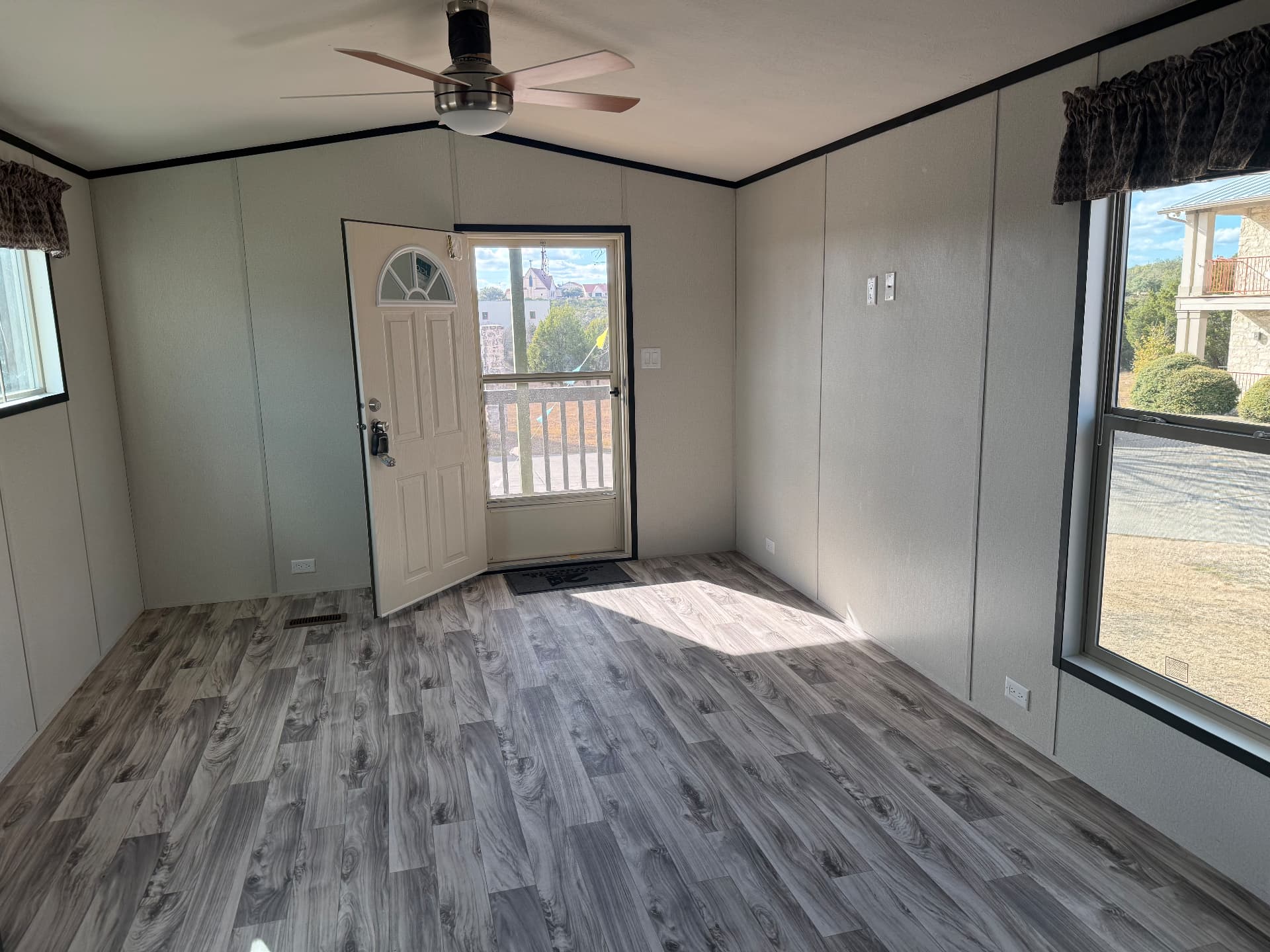 Solana 1 bedroom tiny home living room